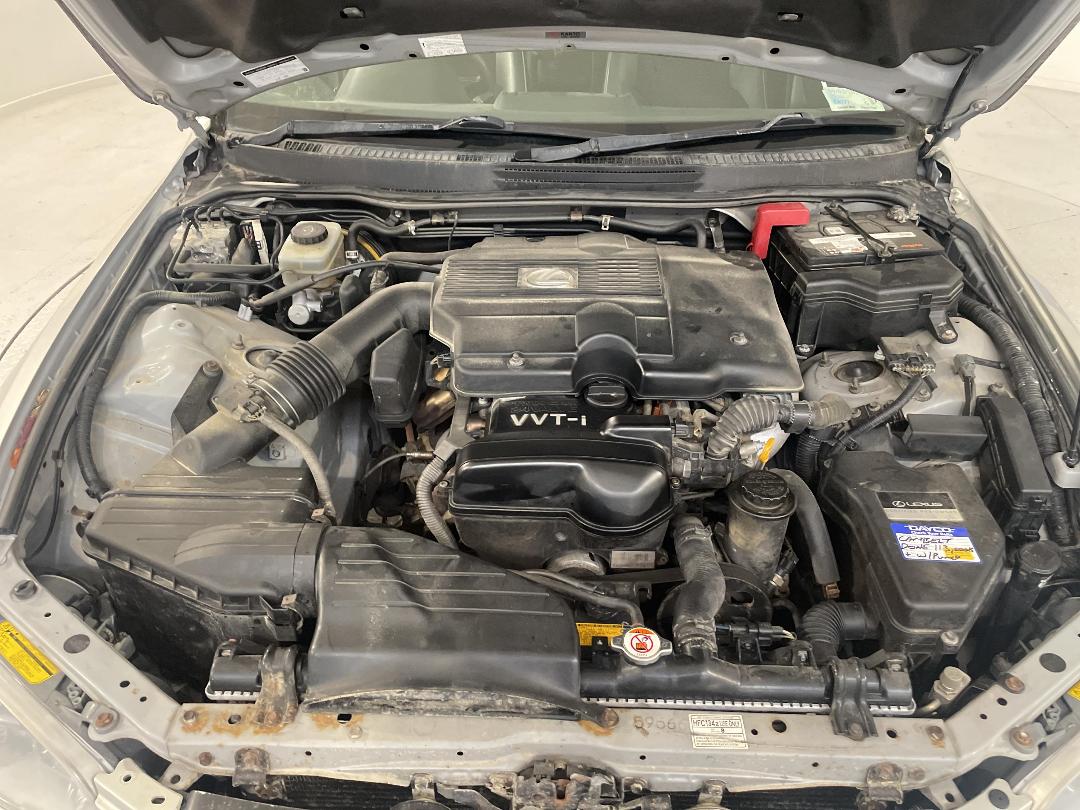 Photo '13' of Lexus IS300