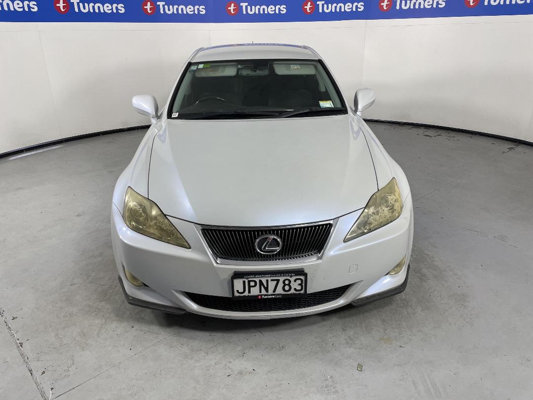 Photo '2' of Lexus IS350