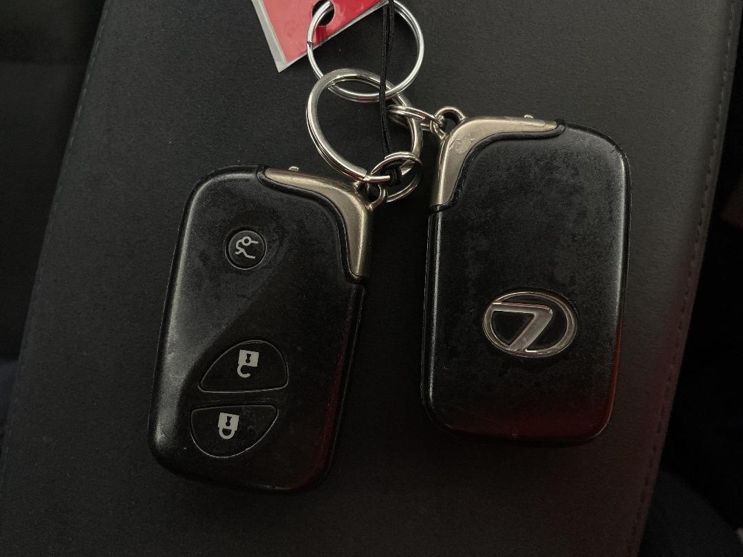 Photo '22' of Lexus IS350