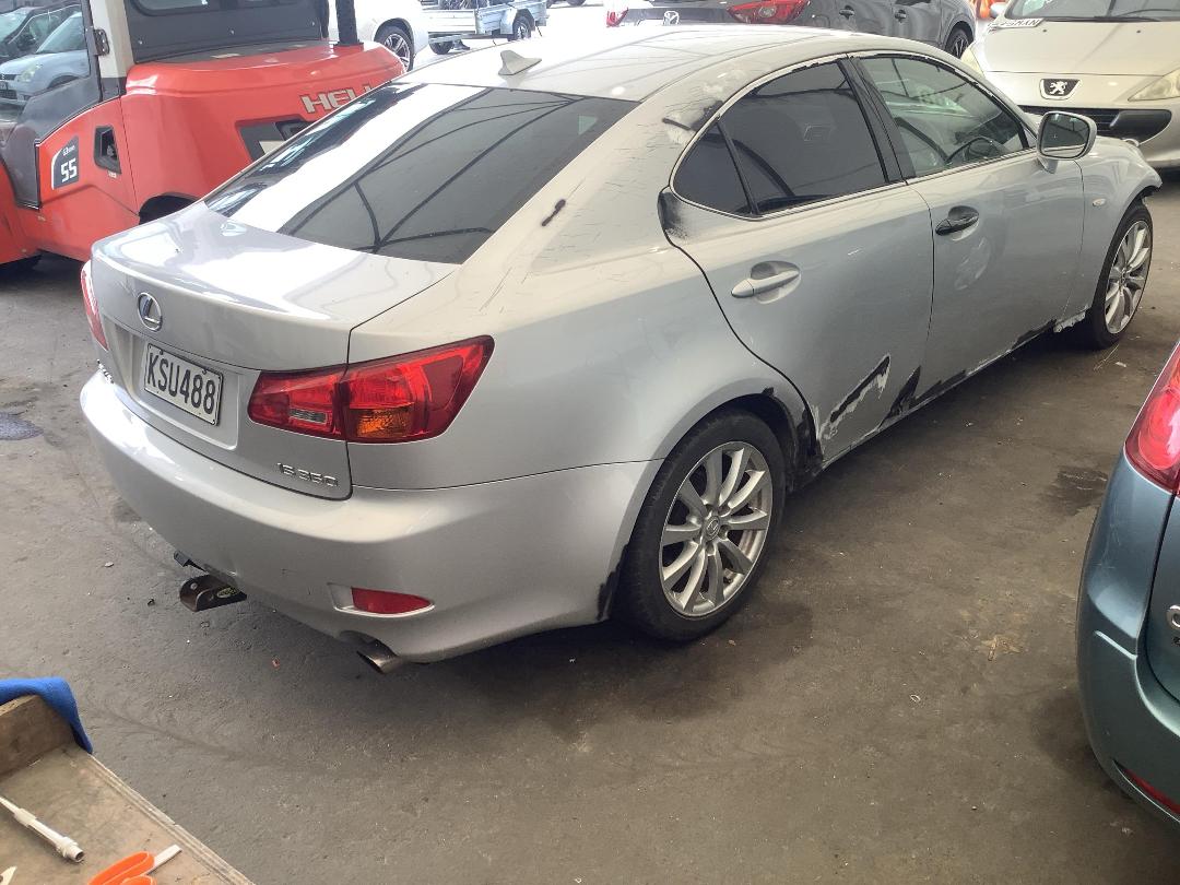 Photo '15' of Lexus IS350