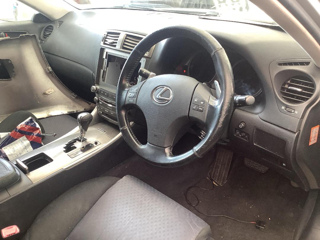 Photo '21' of Lexus IS350