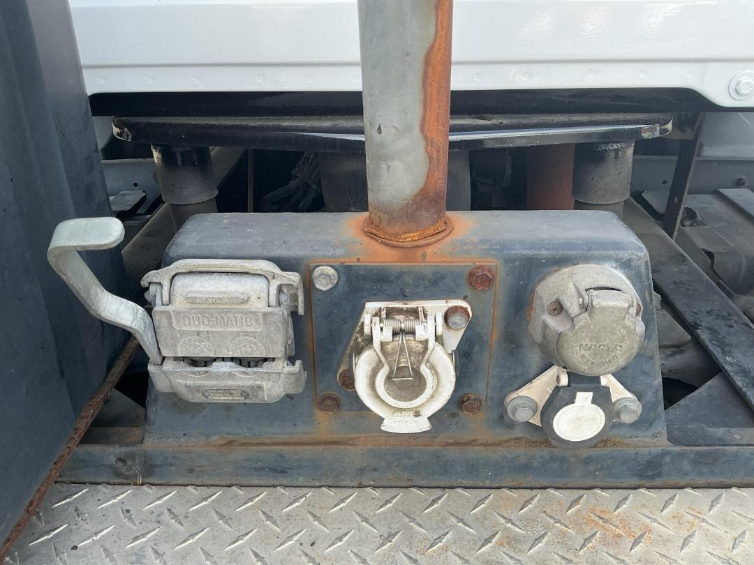 Photo '20' of Mack CX688 RS Tractor Unit Photo '20' of Mack CX688 RS Tractor Unit