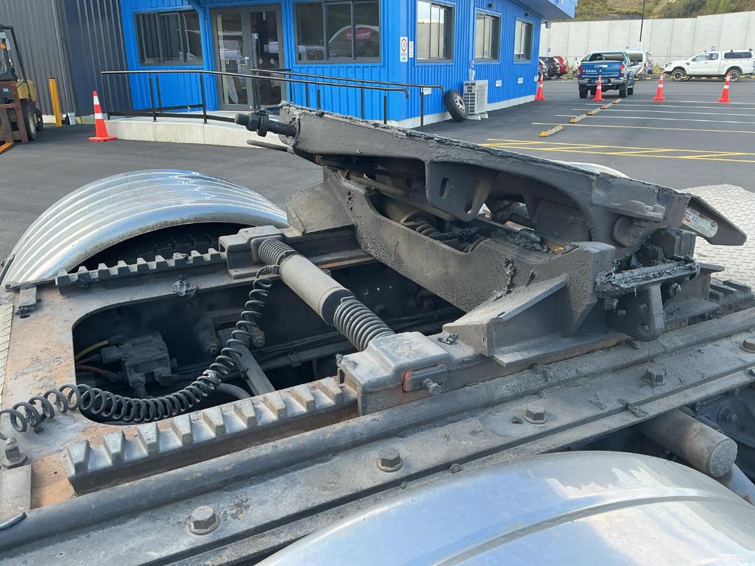 Photo '23' of Mack CX688 RS Tractor Unit Photo '23' of Mack CX688 RS Tractor Unit