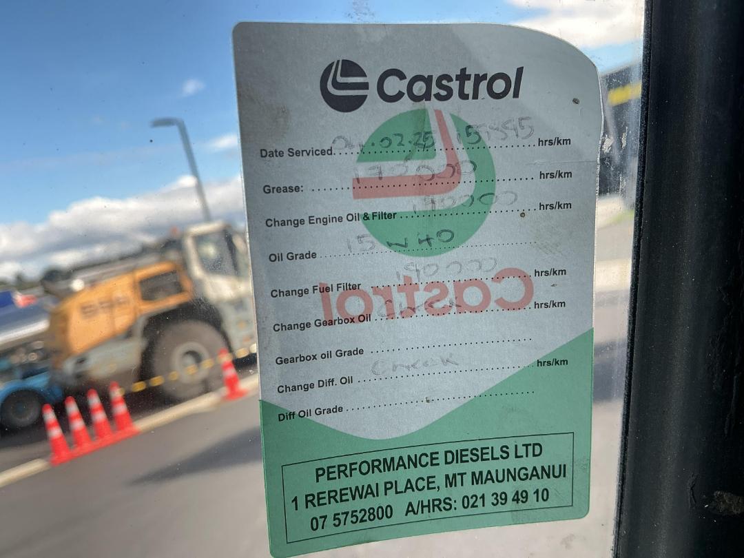 Photo '22' of Mack CX688 RS Tractor Unit Photo '22' of Mack CX688 RS Tractor Unit