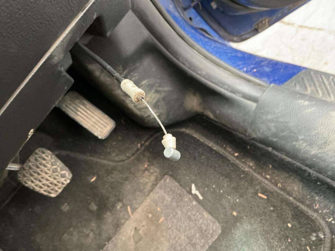 Photo '12' of Mazda Atenza Sport 2300