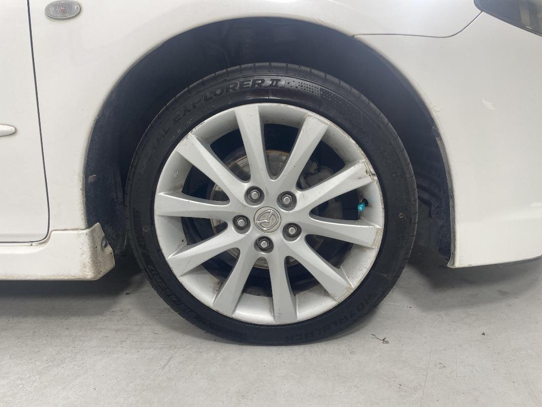 Photo '9' of Mazda Atenza