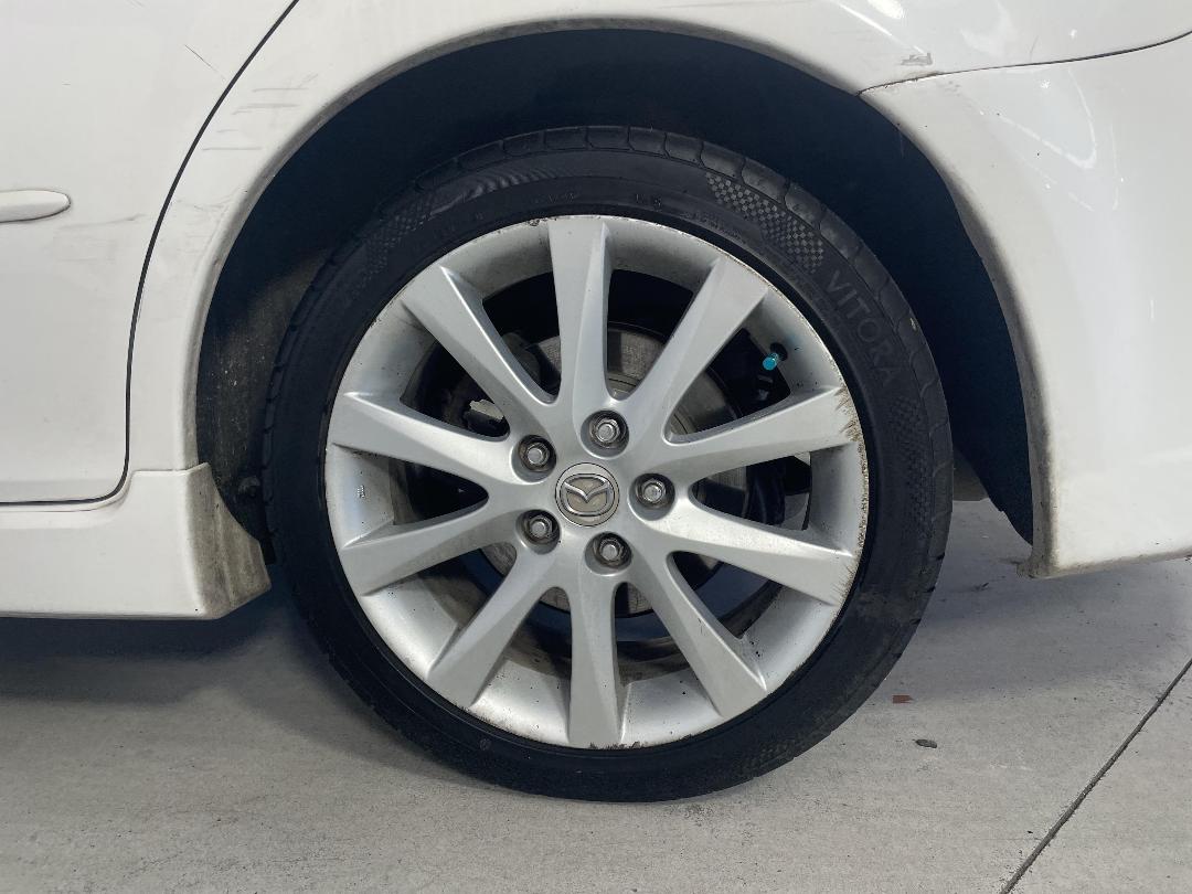 Photo '11' of Mazda Atenza