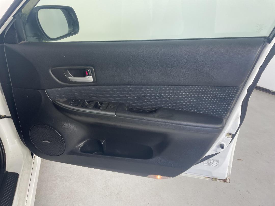 Photo '15' of Mazda Atenza