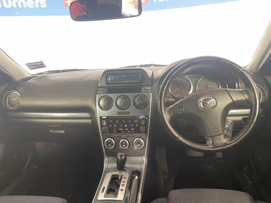 Photo '17' of Mazda Atenza