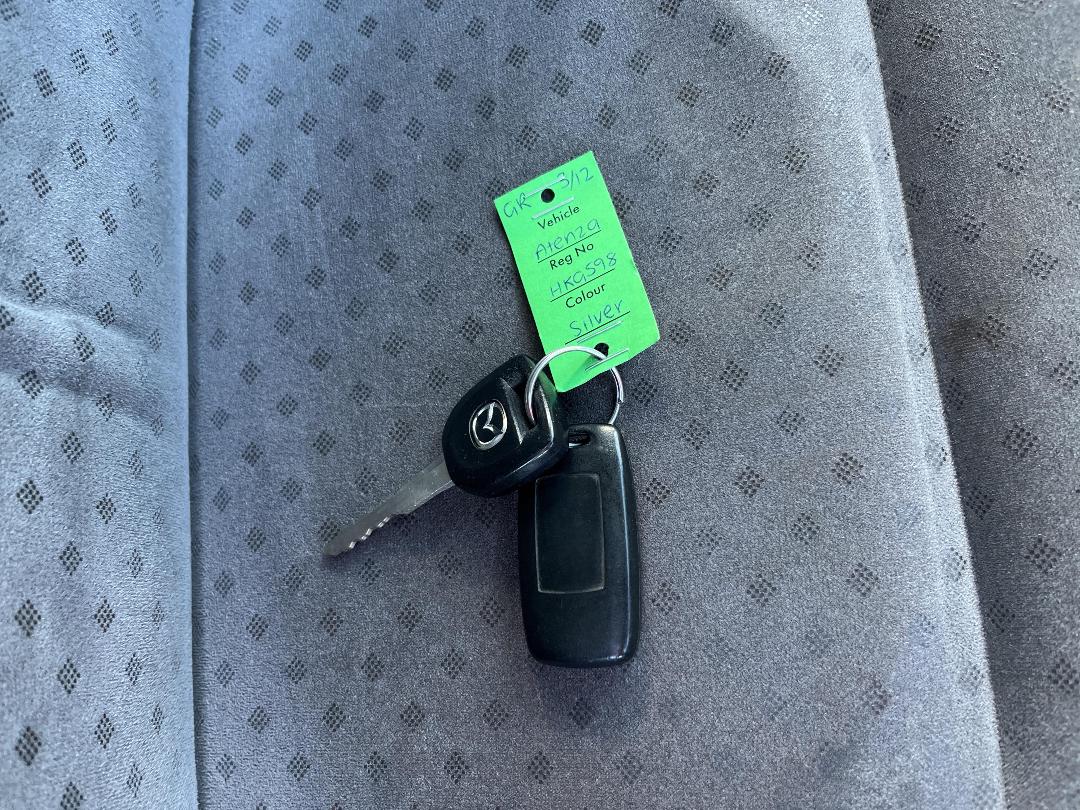 Photo '15' of Mazda Atenza