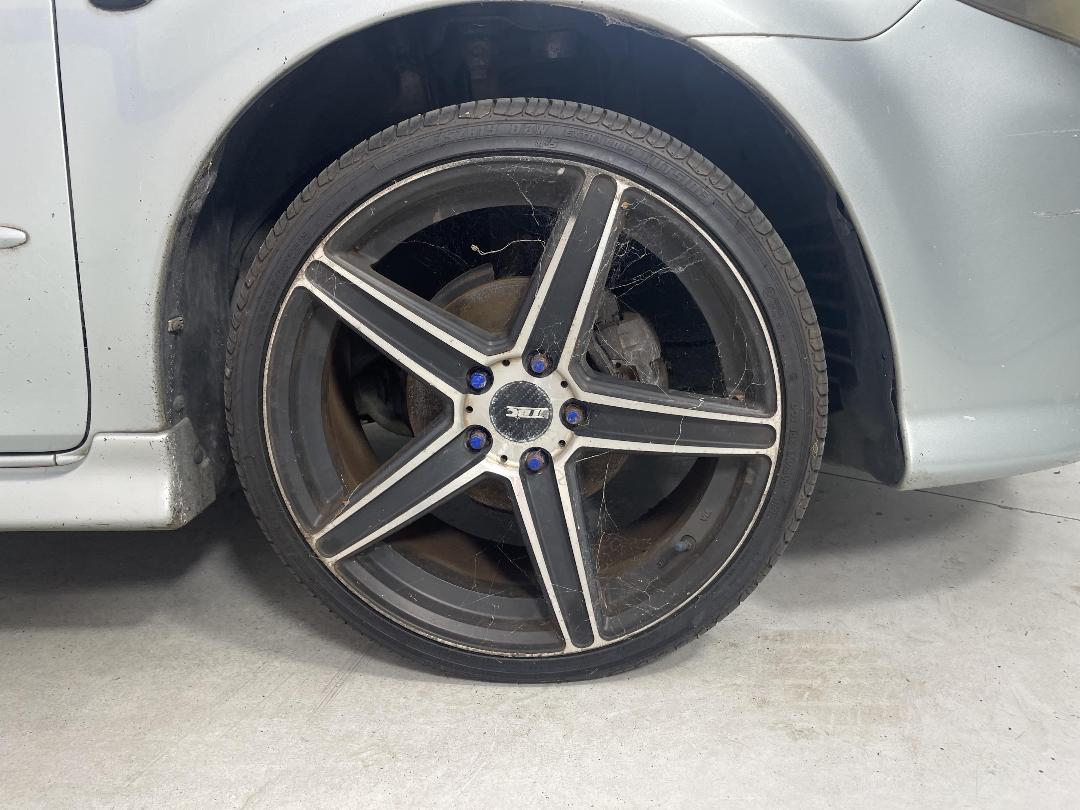 Photo '7' of Mazda Atenza