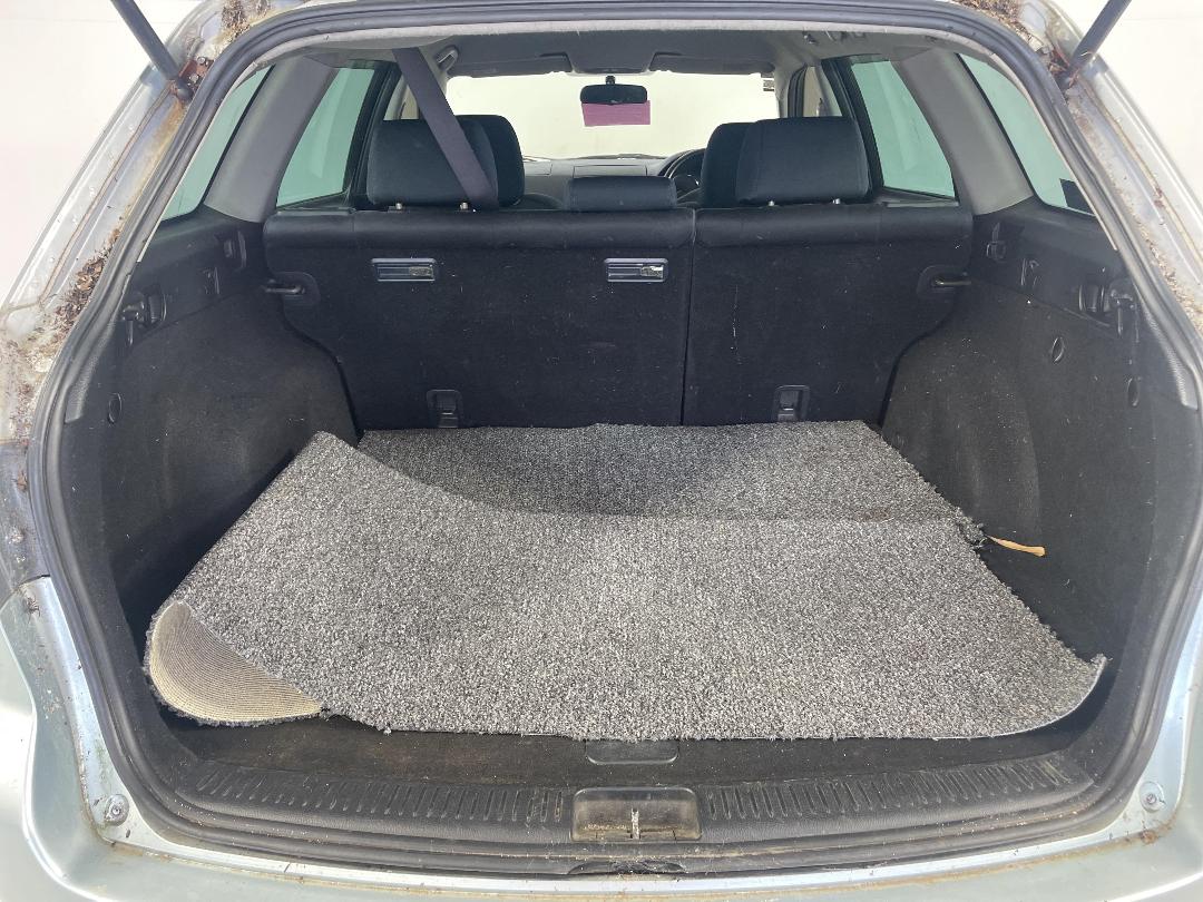 Photo '12' of Mazda Atenza