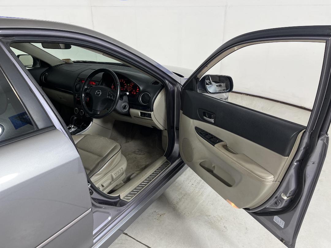 Photo '15' of Mazda Atenza