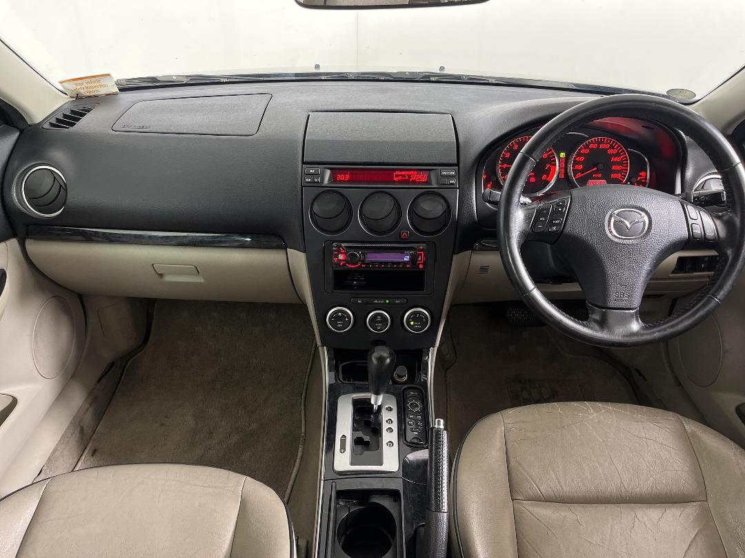 Photo '17' of Mazda Atenza