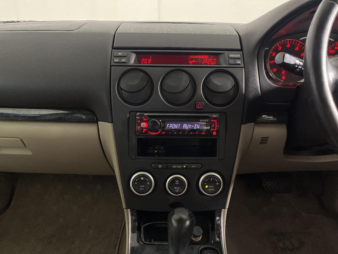 Photo '18' of Mazda Atenza