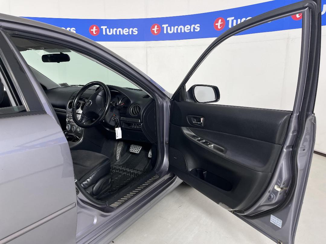 Photo '15' of Mazda Atenza Photo '15' of Mazda Atenza