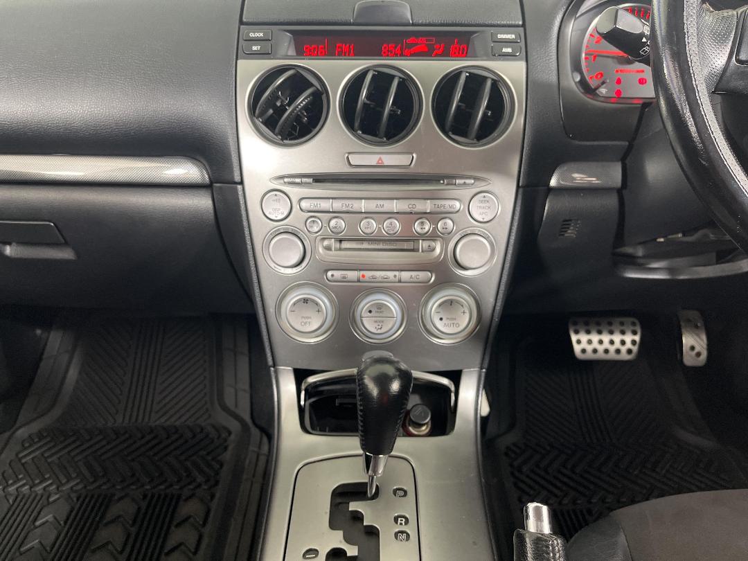 Photo '18' of Mazda Atenza Photo '18' of Mazda Atenza