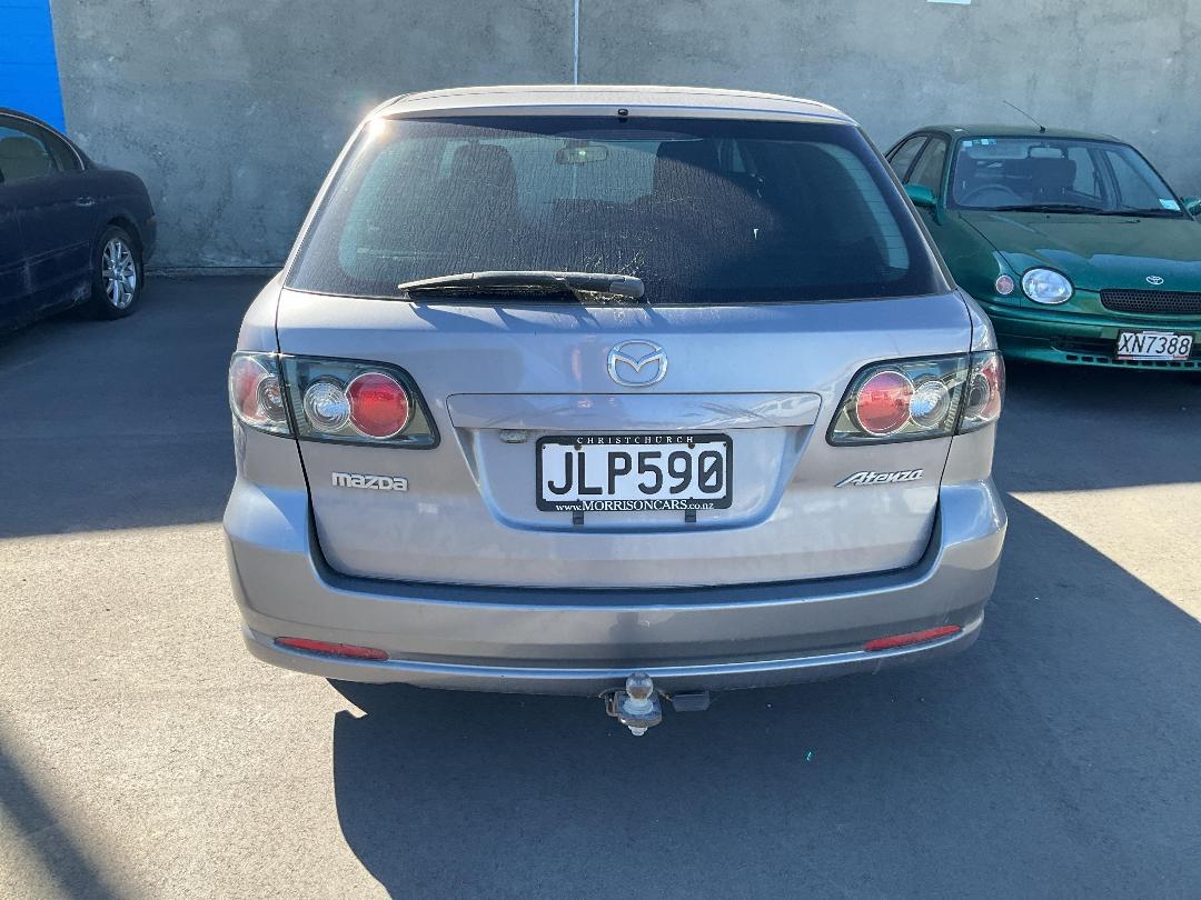 Photo '4' of Mazda Atenza