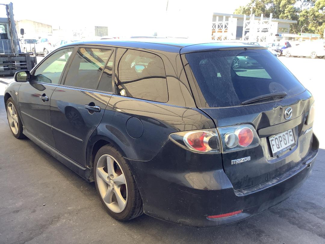 Photo '5' of Mazda Atenza