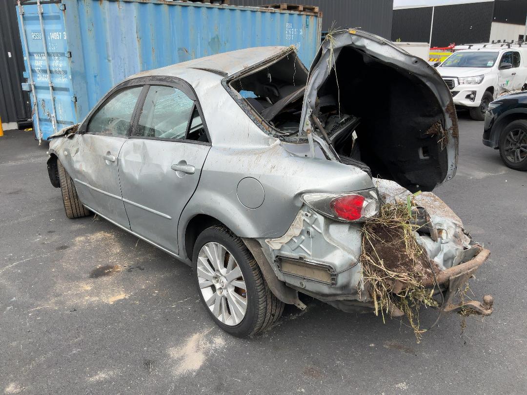 Photo '5' of Mazda Atenza