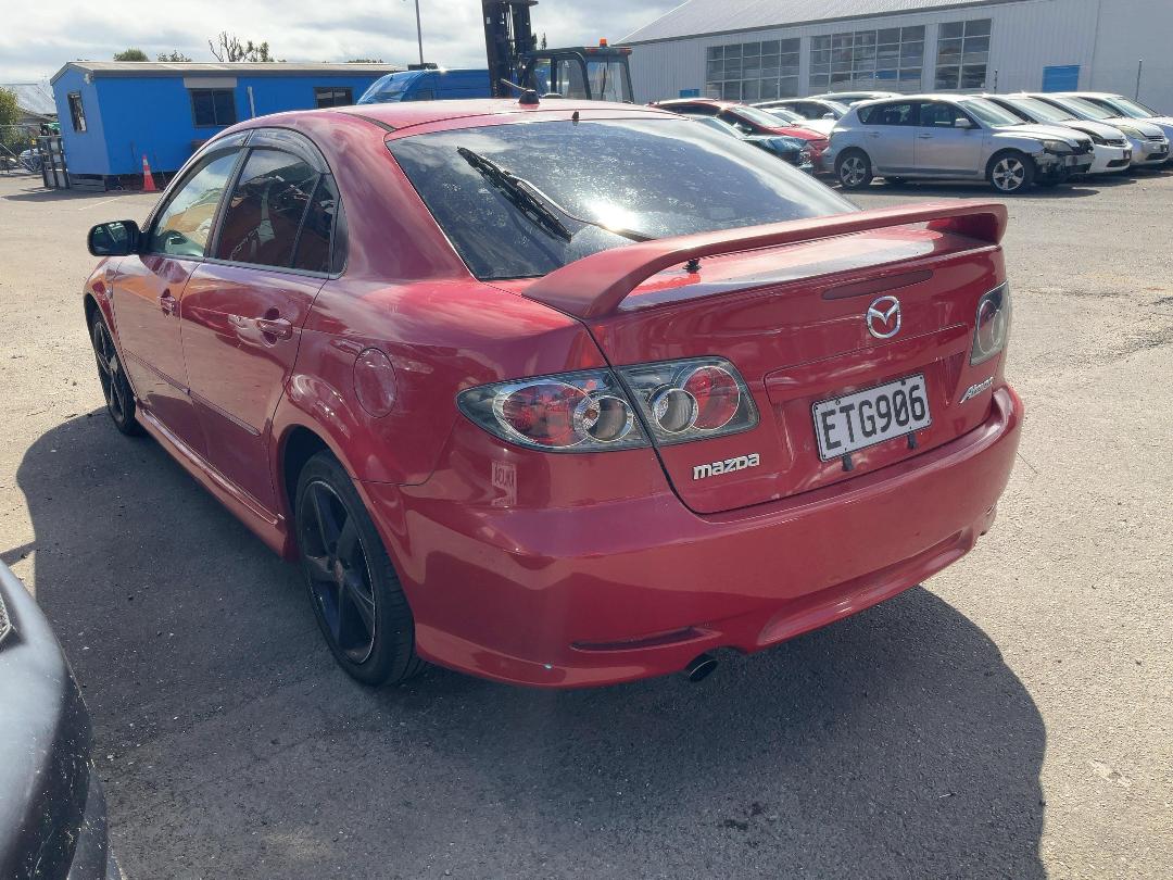 Photo '4' of Mazda Atenza