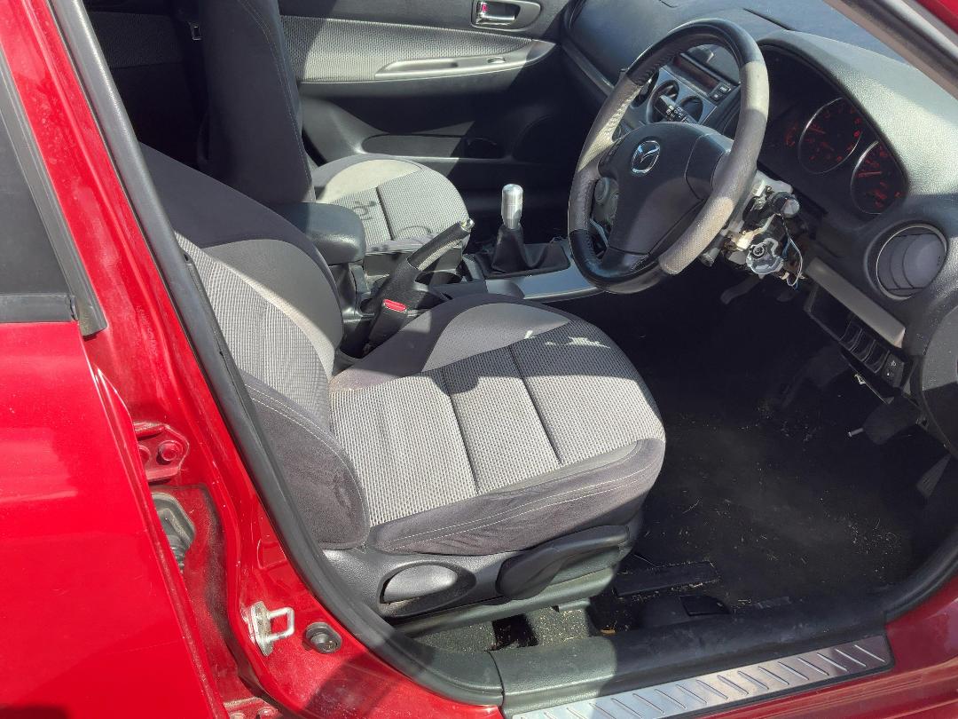 Photo '13' of Mazda Atenza