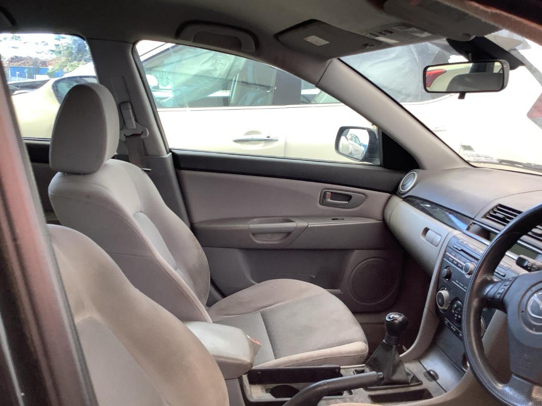 Photo '13' of Mazda Axela Photo '13' of Mazda Axela