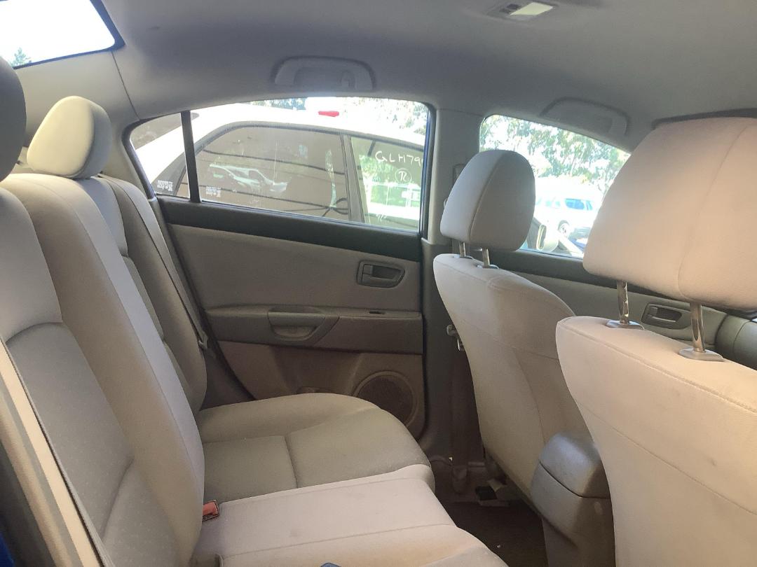 Photo '9' of Mazda Axela Photo '9' of Mazda Axela