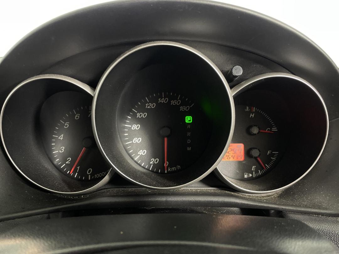 Photo '21' of Mazda Axela