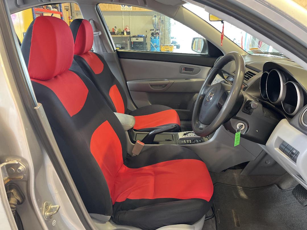 Photo '13' of Mazda Axela