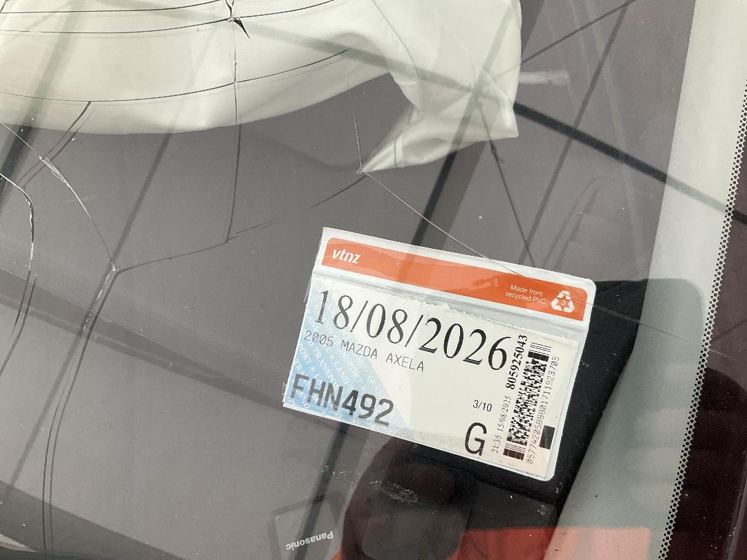 Photo '16' of Mazda Axela Photo '16' of Mazda Axela