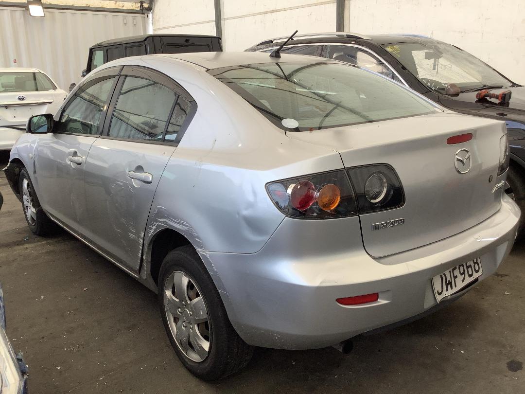 Photo '8' of Mazda Axela