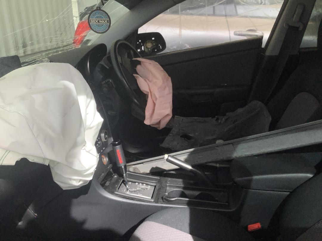 Photo '16' of Mazda Axela Photo '16' of Mazda Axela