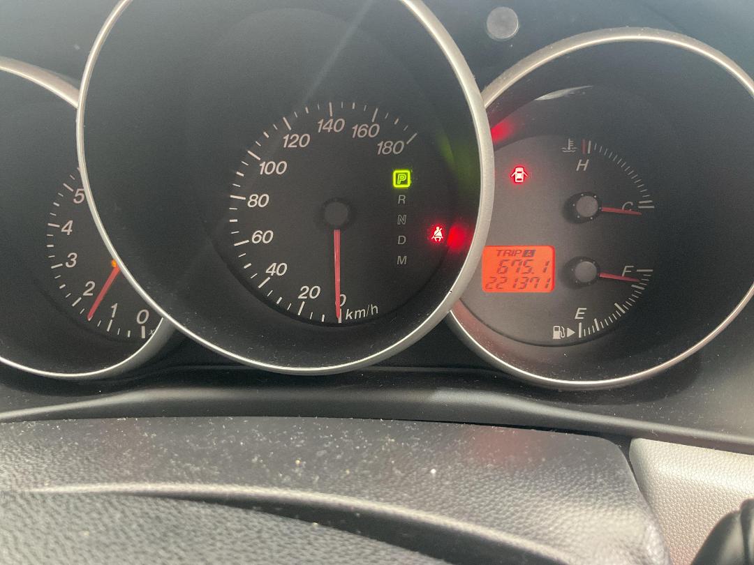 Photo '10' of Mazda Axela Photo '10' of Mazda Axela