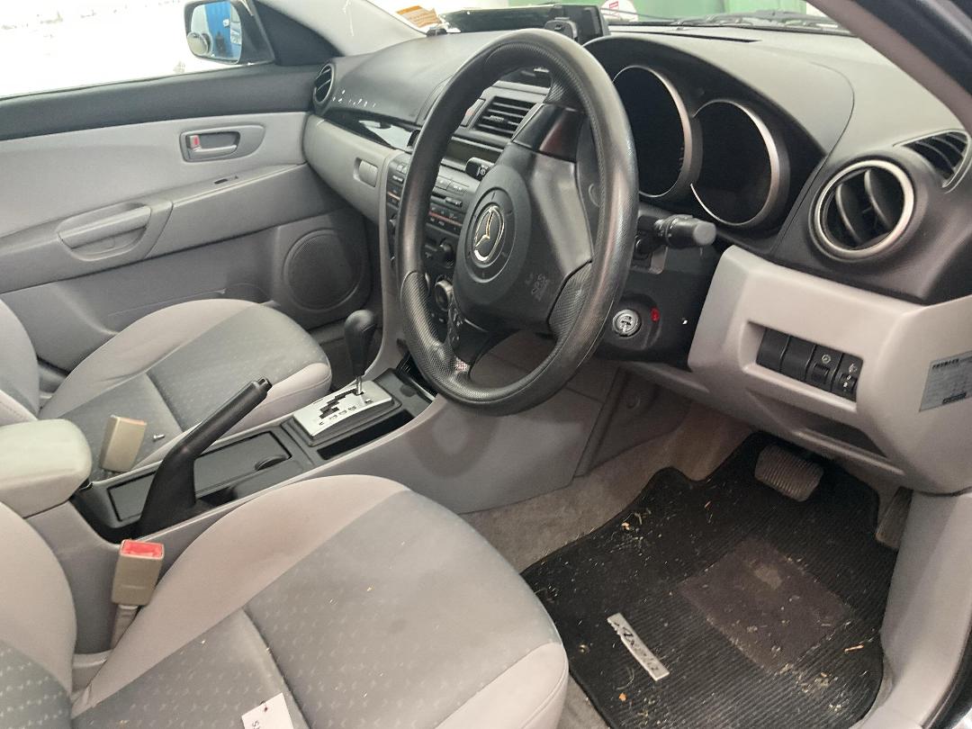 Photo '9' of Mazda Axela Photo '9' of Mazda Axela