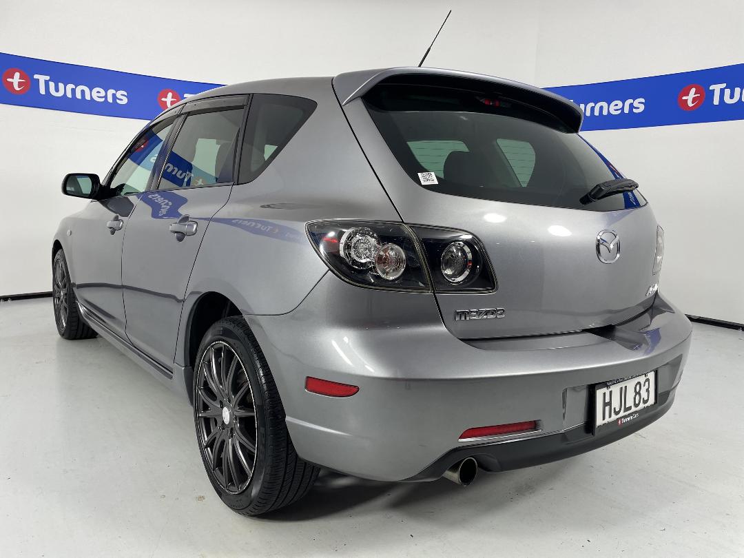 Photo '5' of Mazda Axela