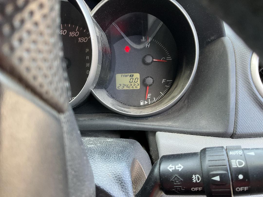 Photo '12' of Mazda Axela Photo '12' of Mazda Axela