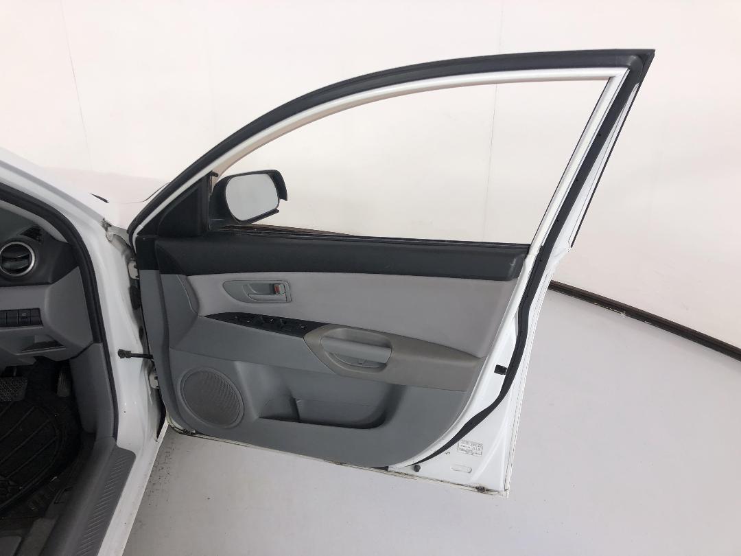 Photo '15' of Mazda Axela