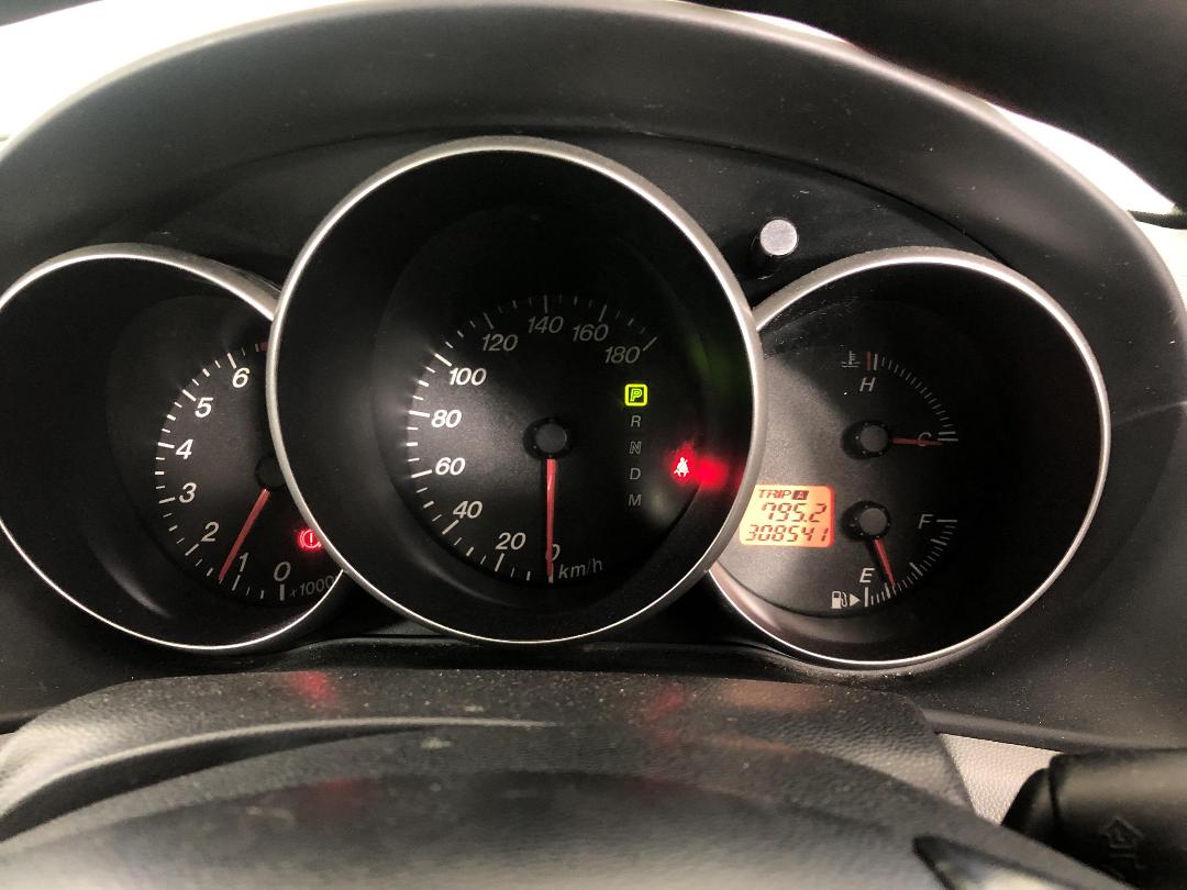 Photo '21' of Mazda Axela