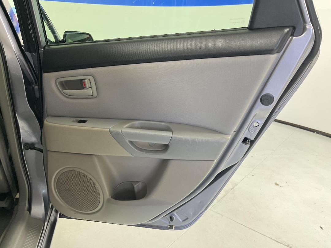 Photo '19' of Mazda Axela