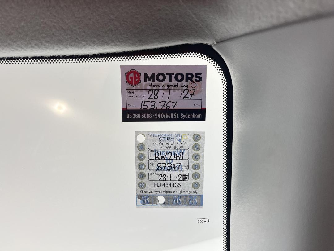 Photo '24' of Mazda Axela