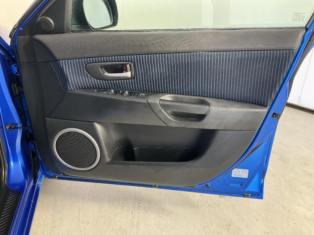 Photo '15' of Mazda Axela