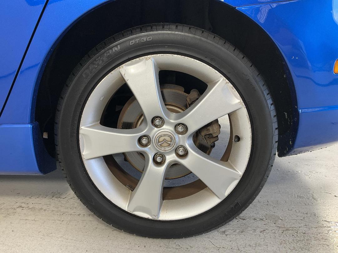 Photo '11' of Mazda Axela