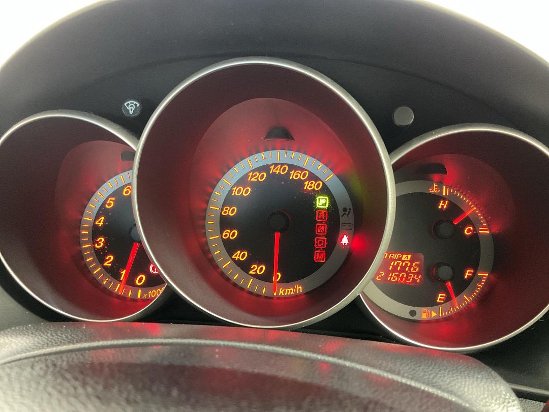 Photo '21' of Mazda Axela