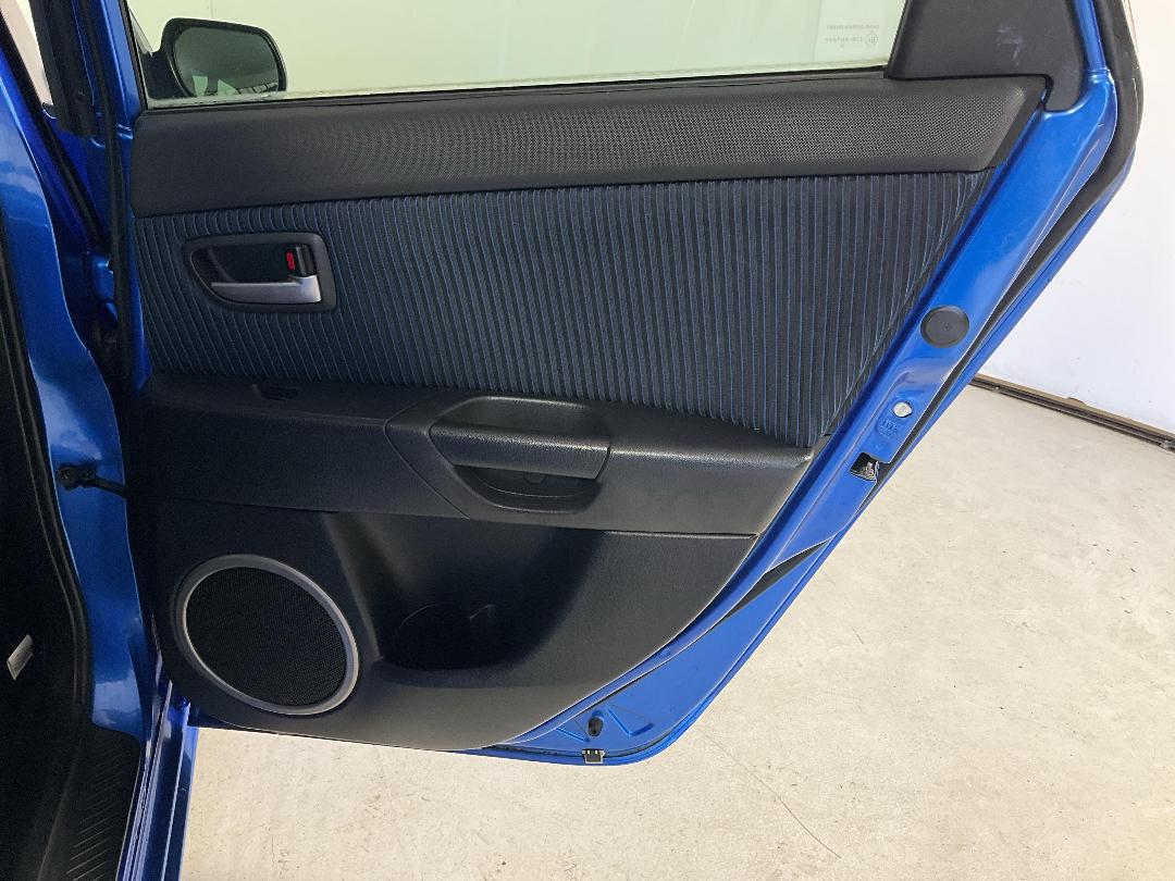 Photo '19' of Mazda Axela