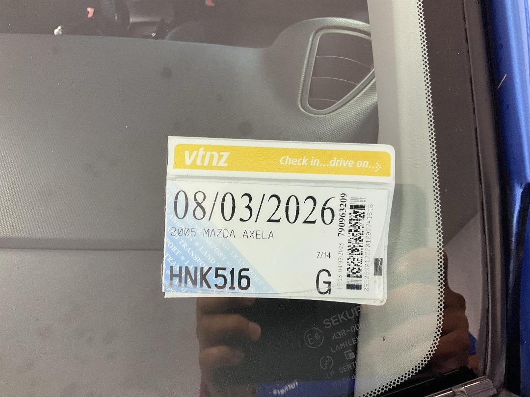 Photo '25' of Mazda Axela