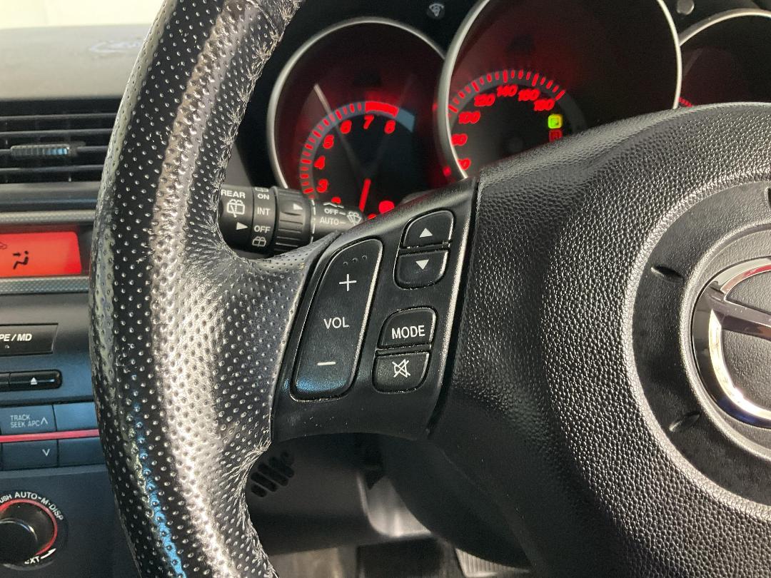 Photo '26' of Mazda Axela