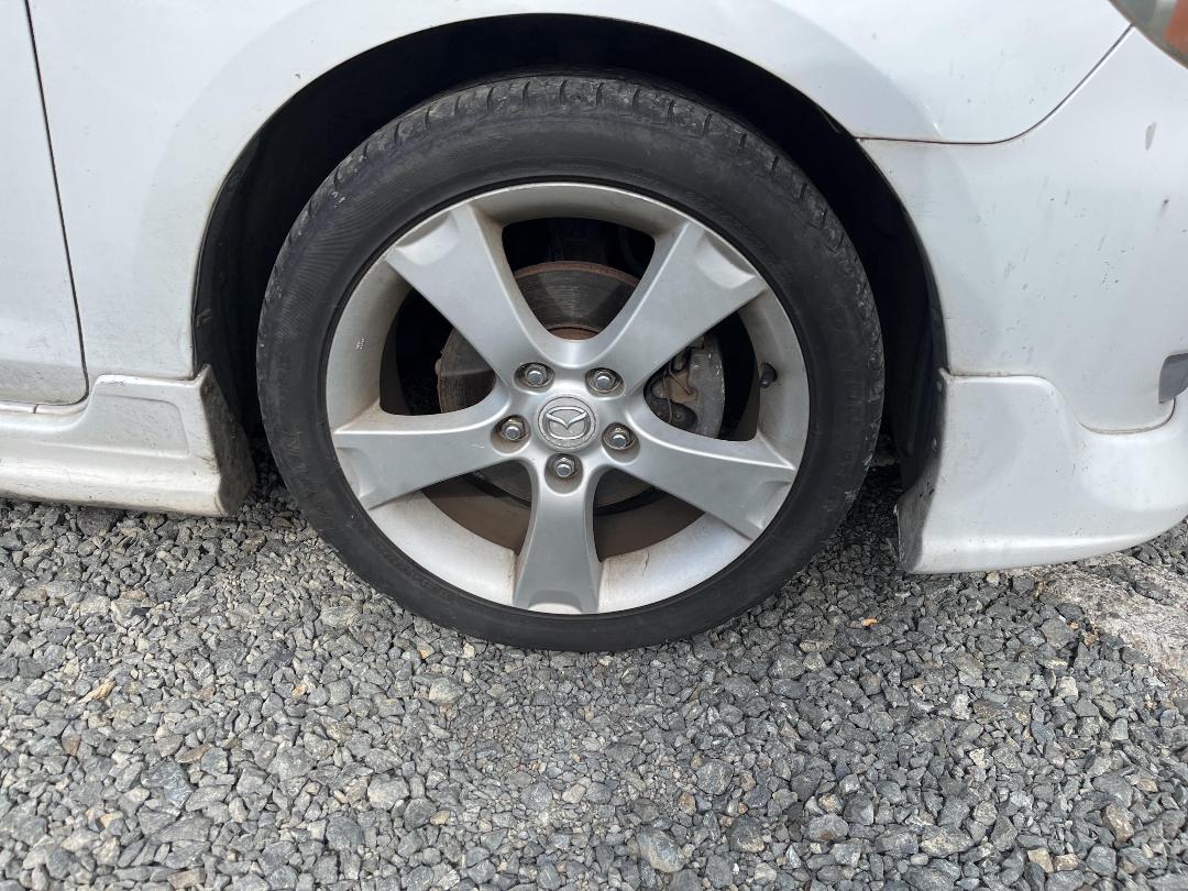 Photo '7' of Mazda Axela