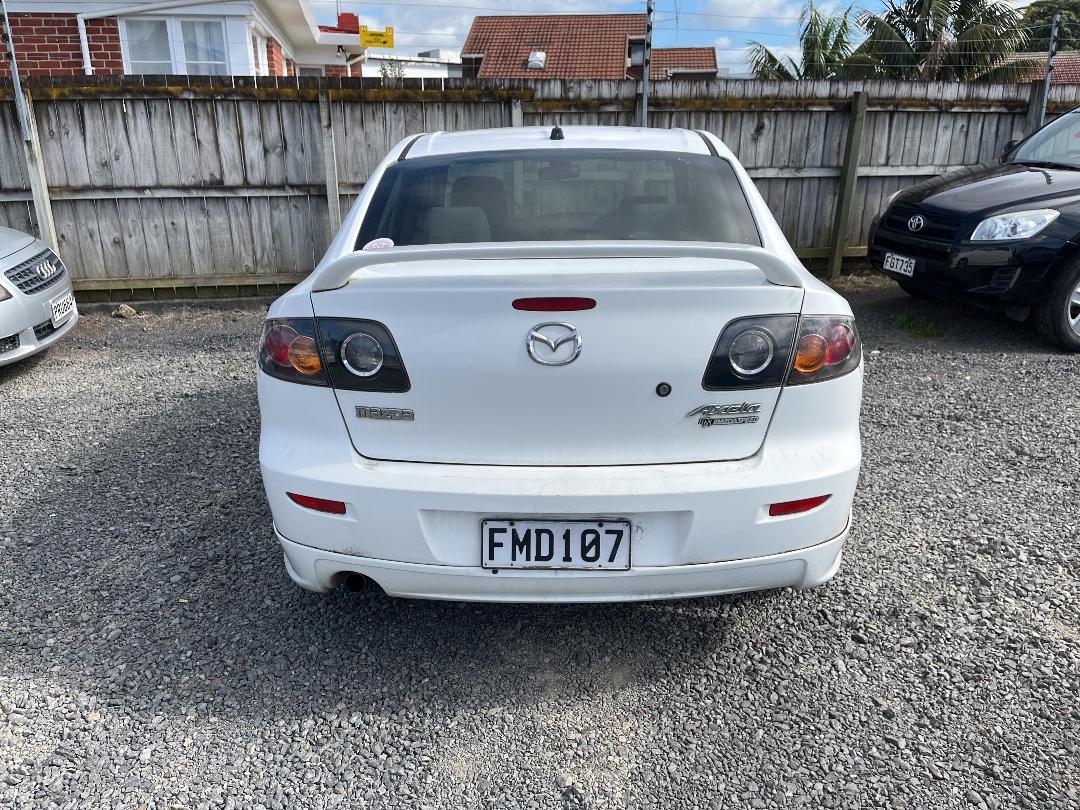 Photo '5' of Mazda Axela