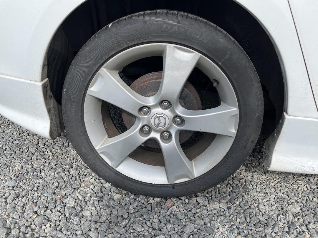 Photo '10' of Mazda Axela